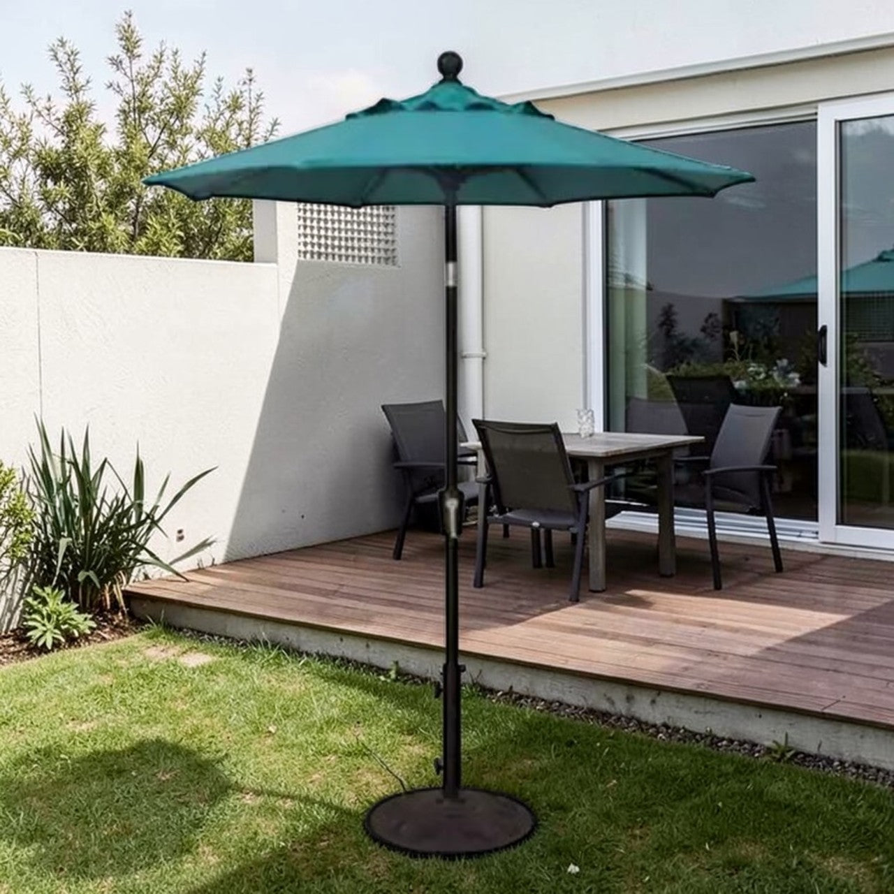 6ft Outdoor Patio Umbrella with Tilt Function, Compact Market Umbrella